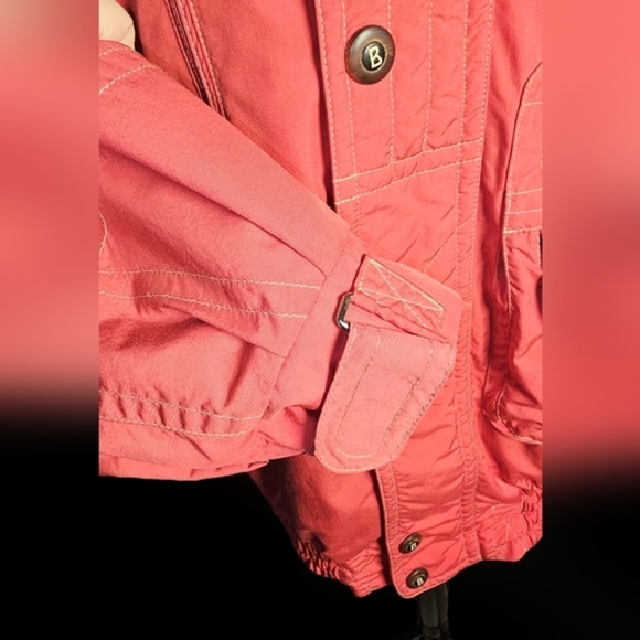 Vintage BOGNER Y2K Ski Jacket, Hidable hood, Tons of Pockets, MADE IN THE USA 40 - Picture 7 of 16